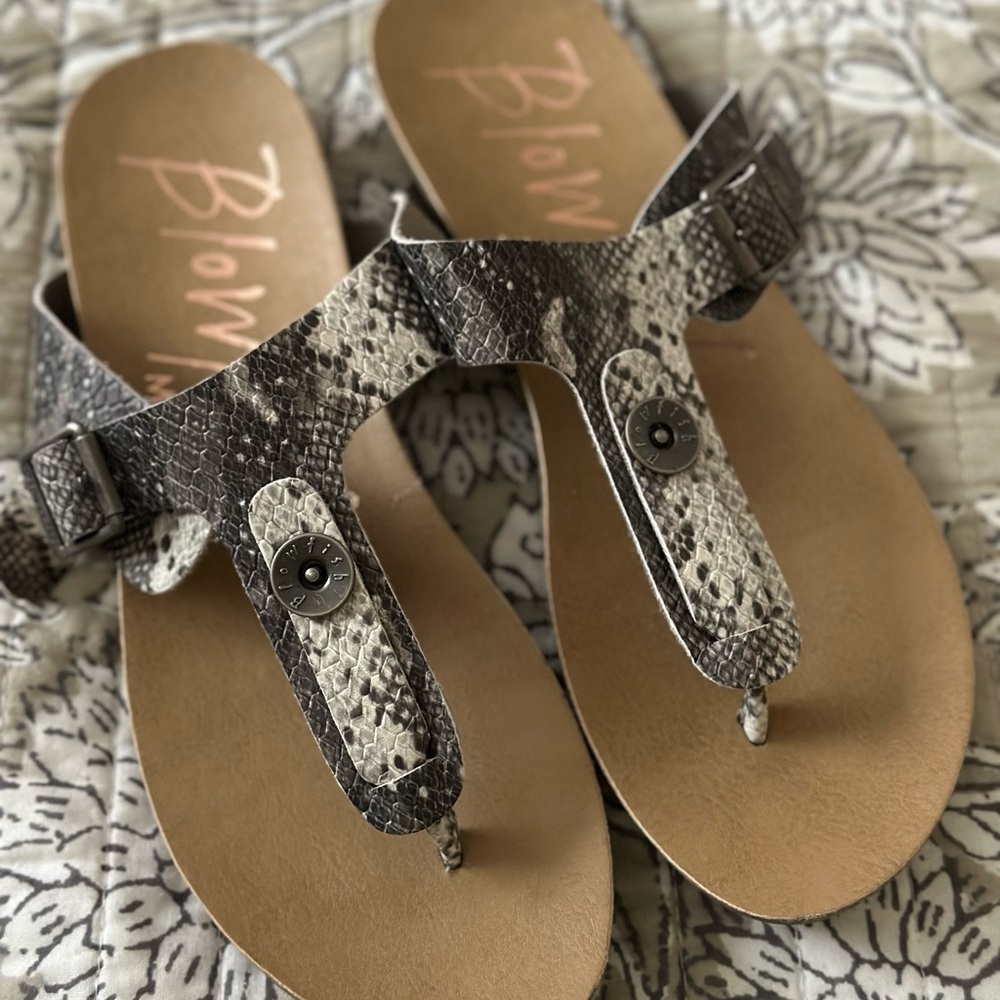 Blowfish Black and Cream Snakeskin Sandals